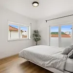 Penthouse * Ferrel (Leiria)