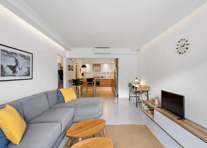 아파트 Penthouse *